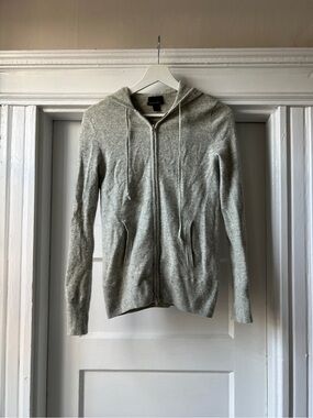 100% Cashmere Zip-up